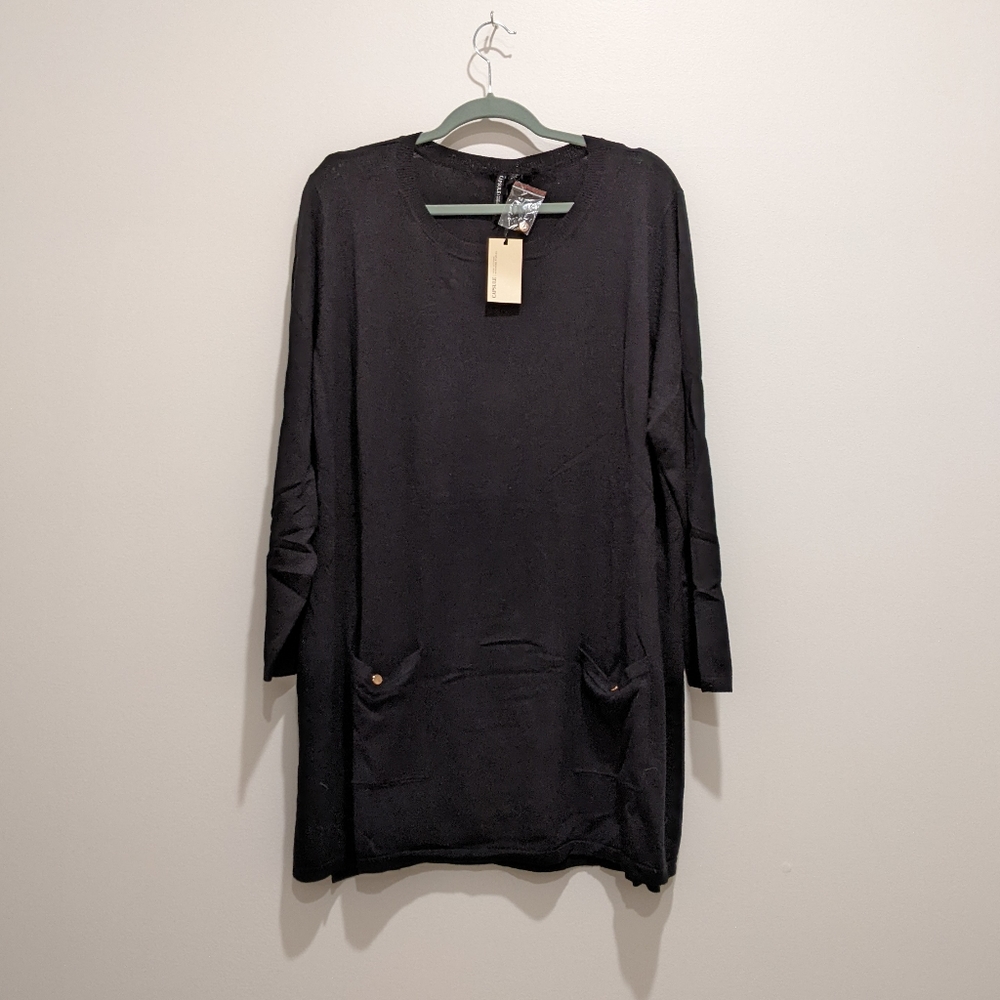 NWT Capsule 20/22 long black sweater